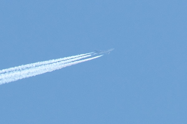 飛行機雲-2